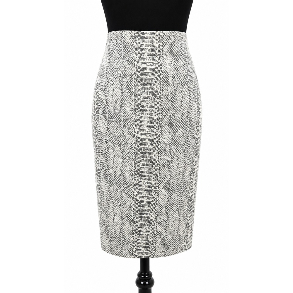 Ann Taylor Womens Straight Pencil Skirt Size 4 White Reptile‎ Print Knit